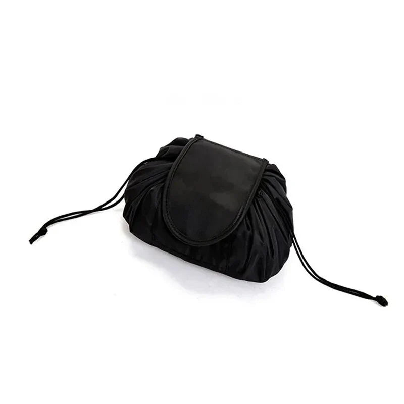 GlamFold Kosmetiktasche | Geräumige Tasche mit Kordelzug für stilvolle und praktische Nutzung in Schwarz