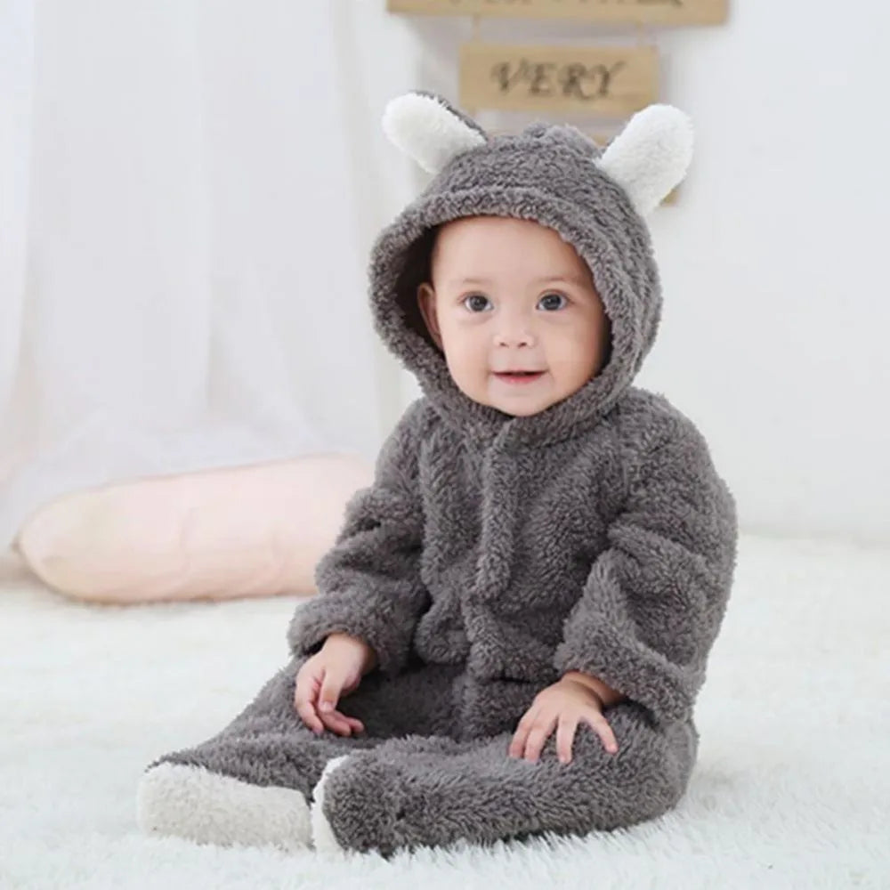 SnuggleTots – Warme Fleece Babystrampler für Neugeborene