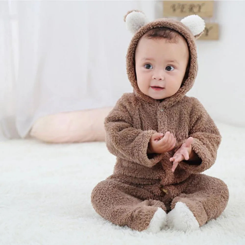 SnuggleTots – Warme Fleece Babystrampler für Neugeborene