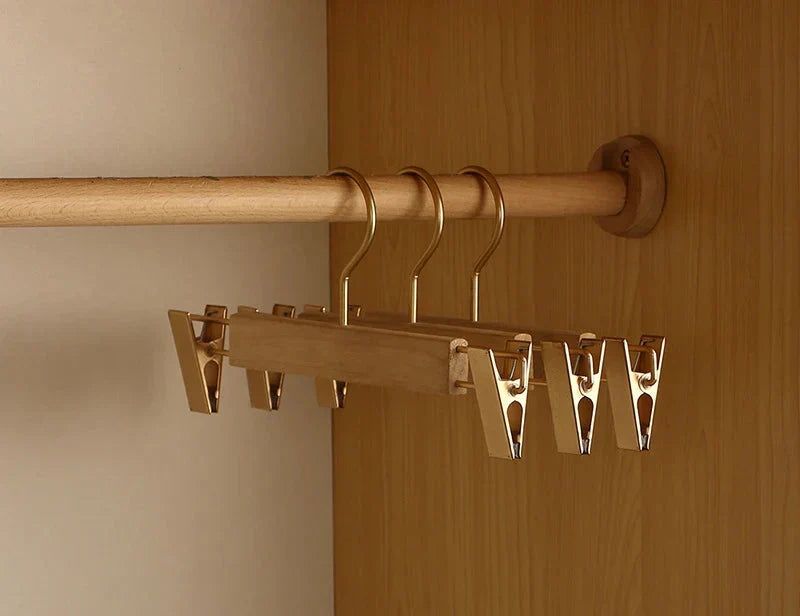 Aurora Breite Schulter Holzkleiderbügel – Premium Kampherholz Anzug- & Mantelorganizer (Set von 2)