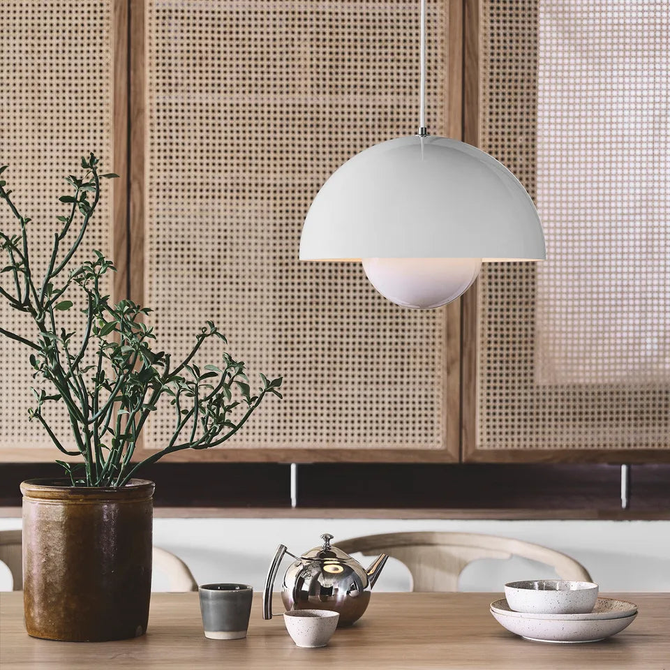 ScandiLight Skandinavische Deckenlampe Verstellbare Aufhängung Warmes Licht