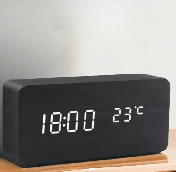 Sprachaktive LED Holz Uhr