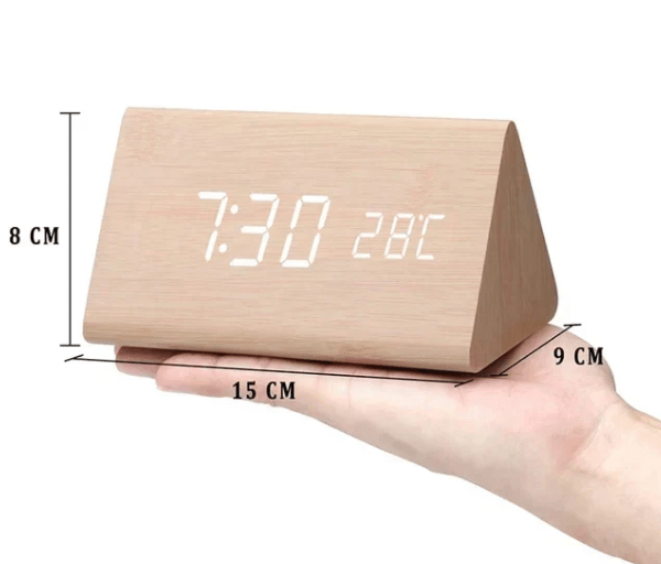WOODSENSE – LED-Holzuhr mit Sprachsteuerung für stilvolle Zeitanzeige