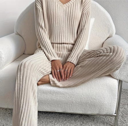 Lässiges Zweiteiliges Ensemble für Frauen | Ideal für Zuhause und den Alltag