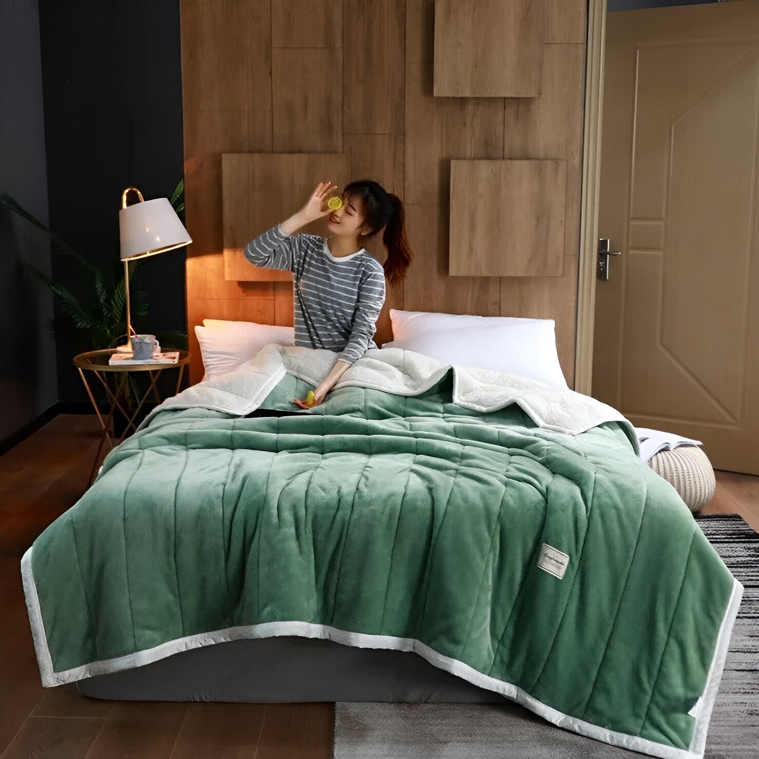 Luxuriöse Fleece-Decke Superweich Warm und Kuschelig Hochwertige Materialien