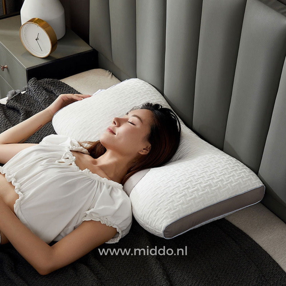 DreamRest Nackenstützkissen | Ergonomisches Kissen für Rücken- und Seitenschläfer mit Gratis Samt-Fleece-Bezügen!