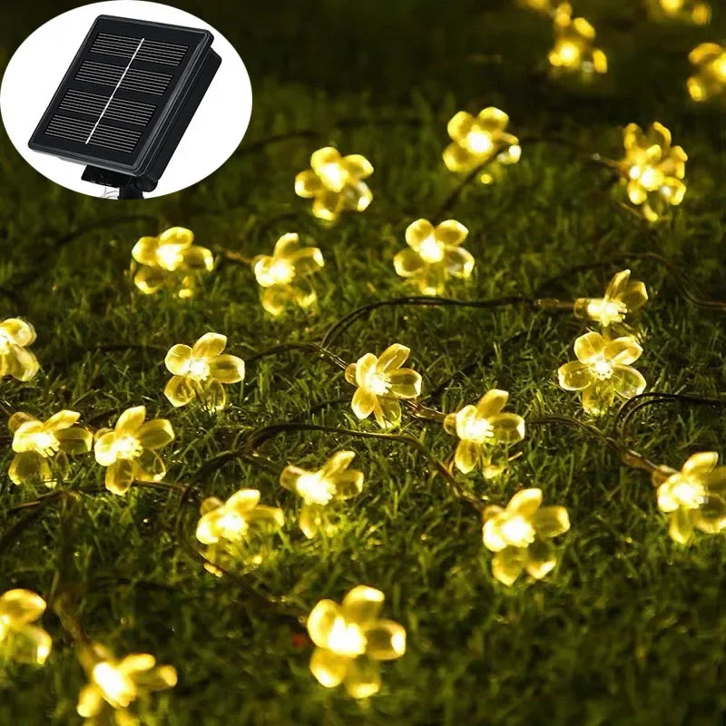 LuxeLumen Gartenblume | Elegante Solarleuchte für einen bezaubernden Garten