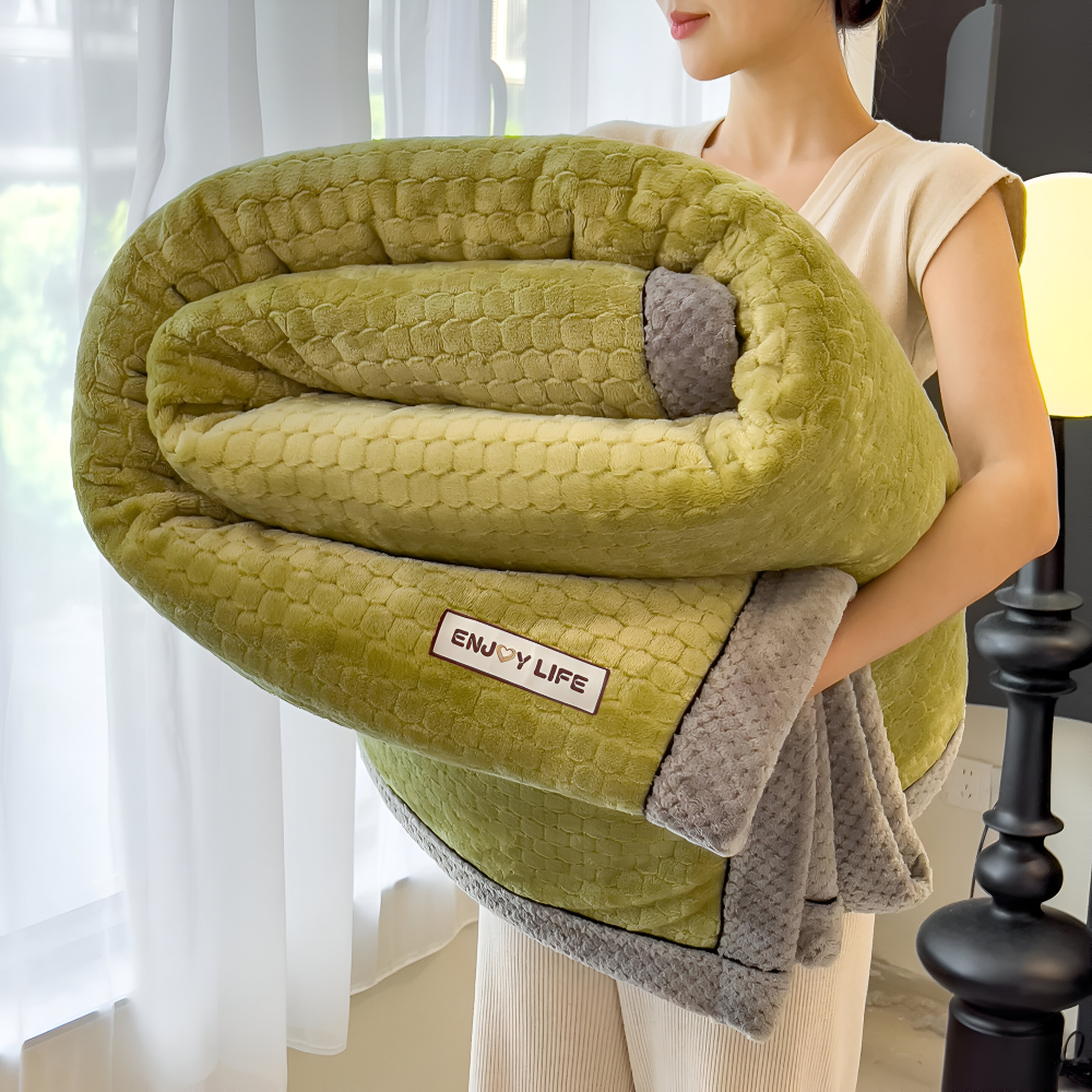 Weiche Fleece-Decke mit Patchwork-Muster – Warme Winterdecke aus 300–350 g/m²