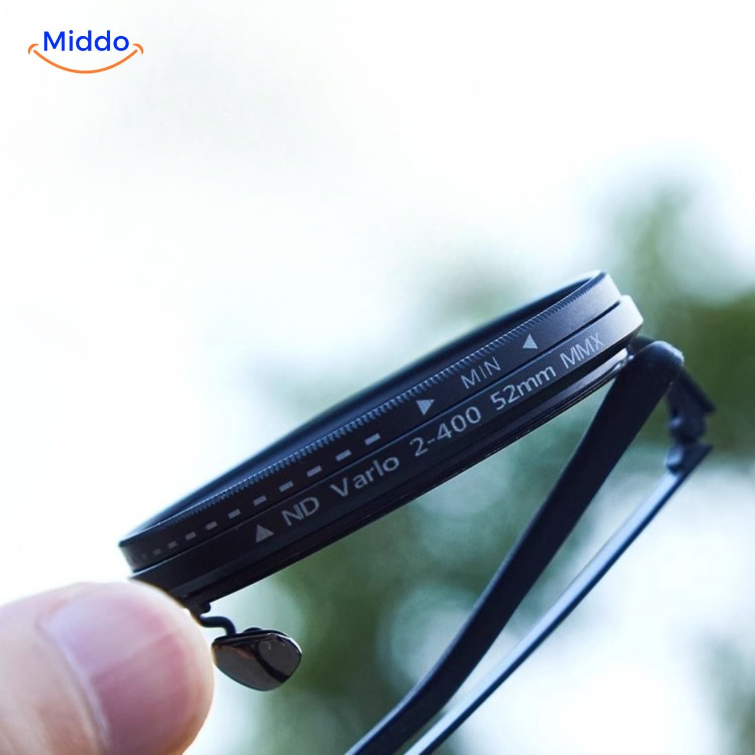 LumiShade Sonnenbrille | Handgefertigte Brille mit UV-Schutz und anpassbarem Lichtschutz