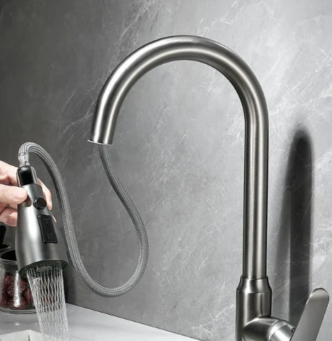 SwiftFlow Moderne Armatur Ausziehbare Sprühdüse Sensor