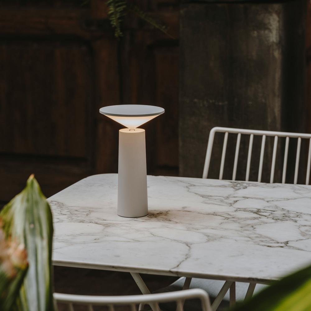 Aurora Tischlampe Modern Dimmbar Elegantes Design