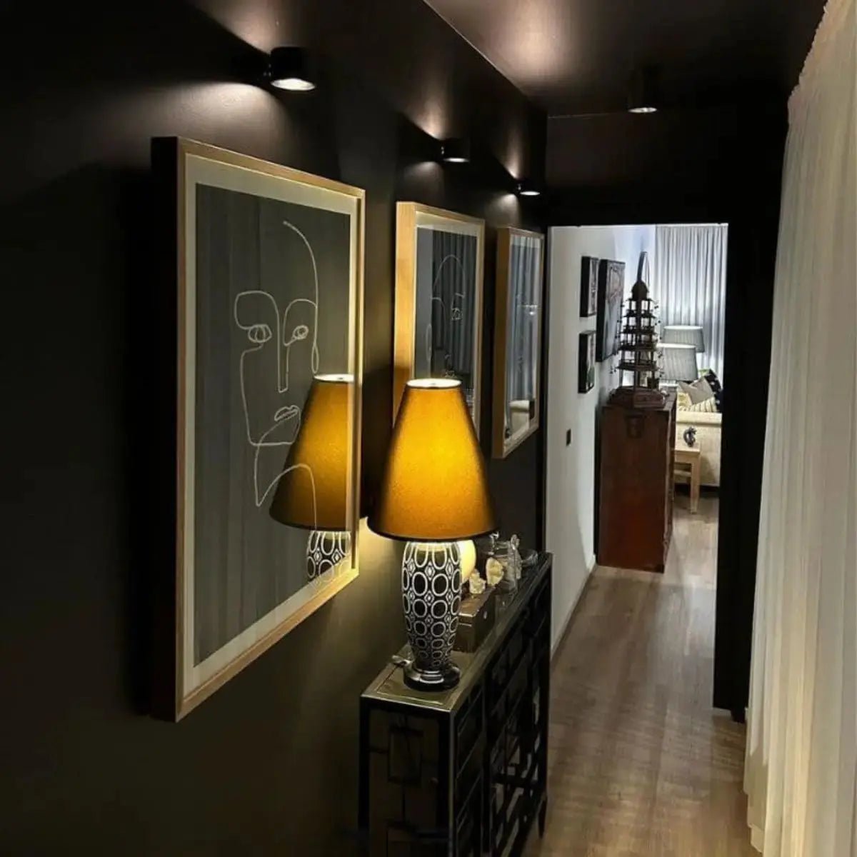 Wiederaufladbare LED-Wandleuchte