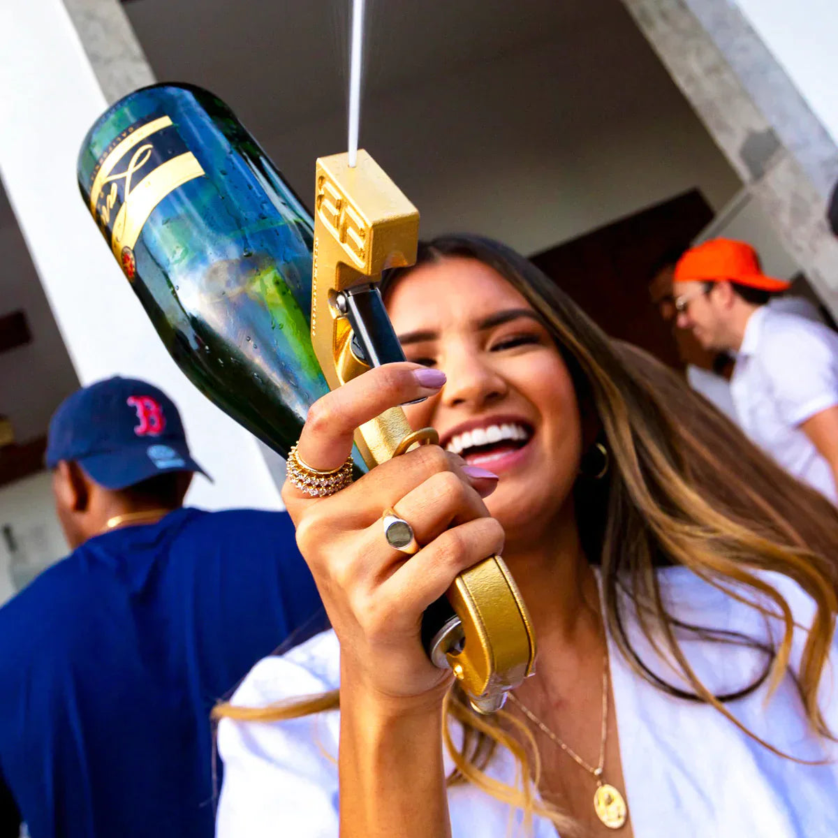 PartySpritz Getränkepistole | Die perfekte Lösung für unvergessliche Feiern!