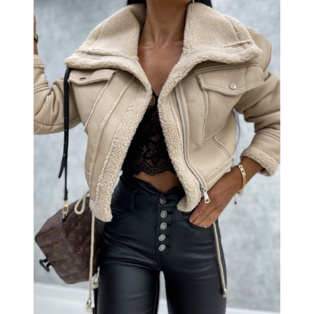 WinterGlow Damen Kurze Jacke – Trendige Warme Winterjacke mit Modernem Schnitt