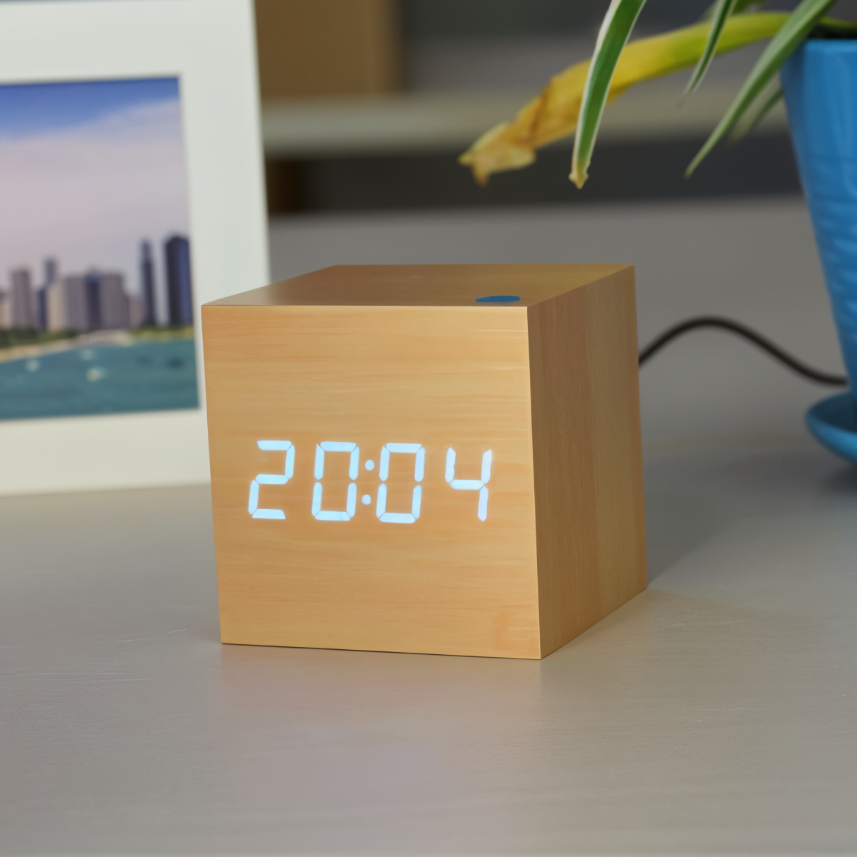 WoodTime | Elegante digitale LED Uhr