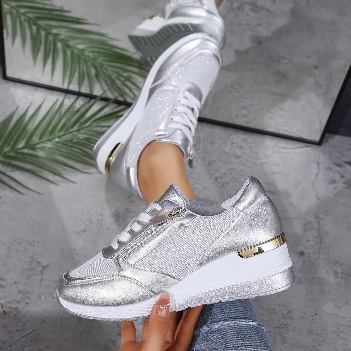 Metallische Sneakers mit Erhöhter Sohle - Silber, Gold - Komfort & Stil