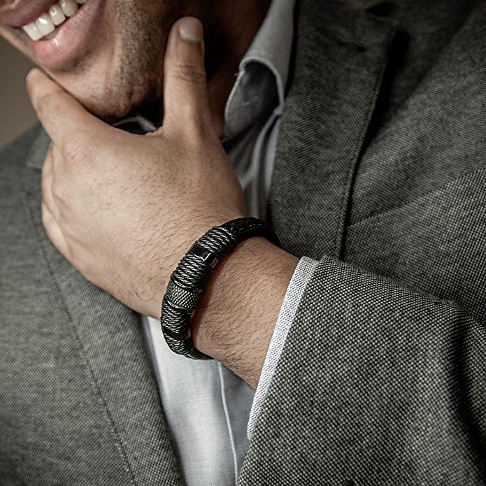 Armband im geflochtenen Lederstil