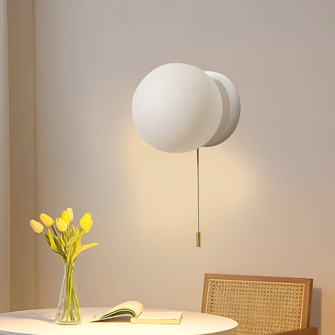Nordic Minimalist Glas Globe Wandlampe LED 1-Licht mit Zugschalter