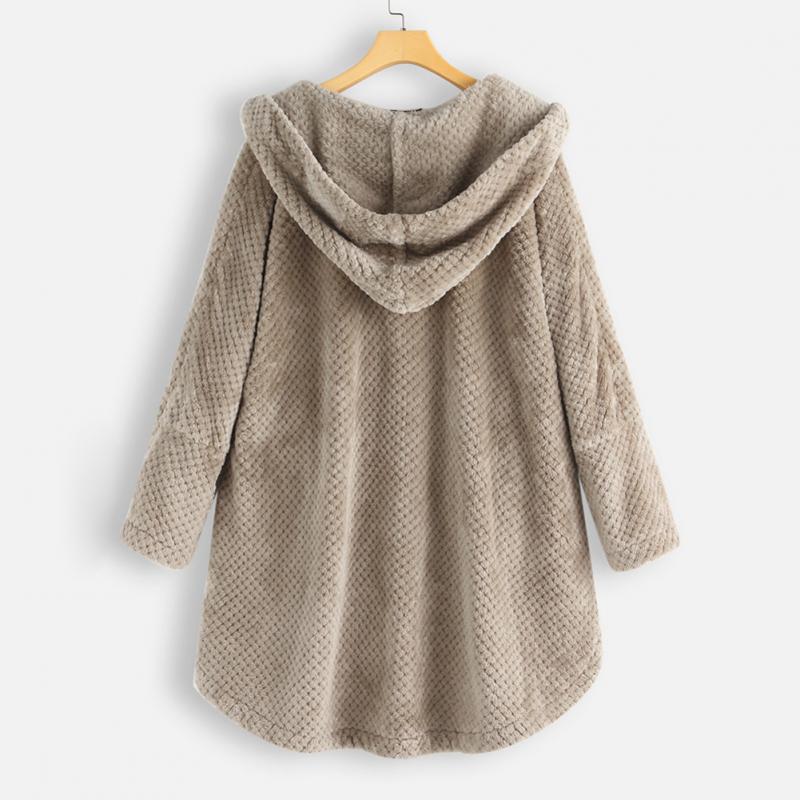 Fleecejacke mit Kapuze im Trend für den Winter 2026 - WinterFleeceLux