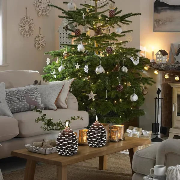PineGlow LED Kerze | Stimmungsvolle Beleuchtung mit natürlichem Aussehen