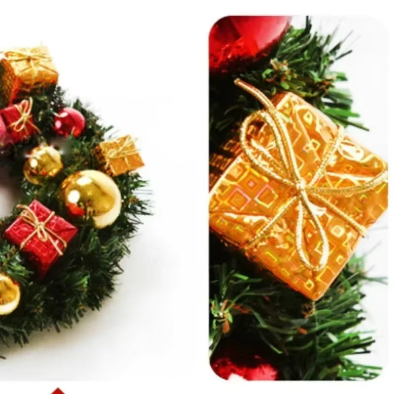 Weihnachtskranz | Tannennadeln mit Rentier- und Schneemannornamenten | 30 cm