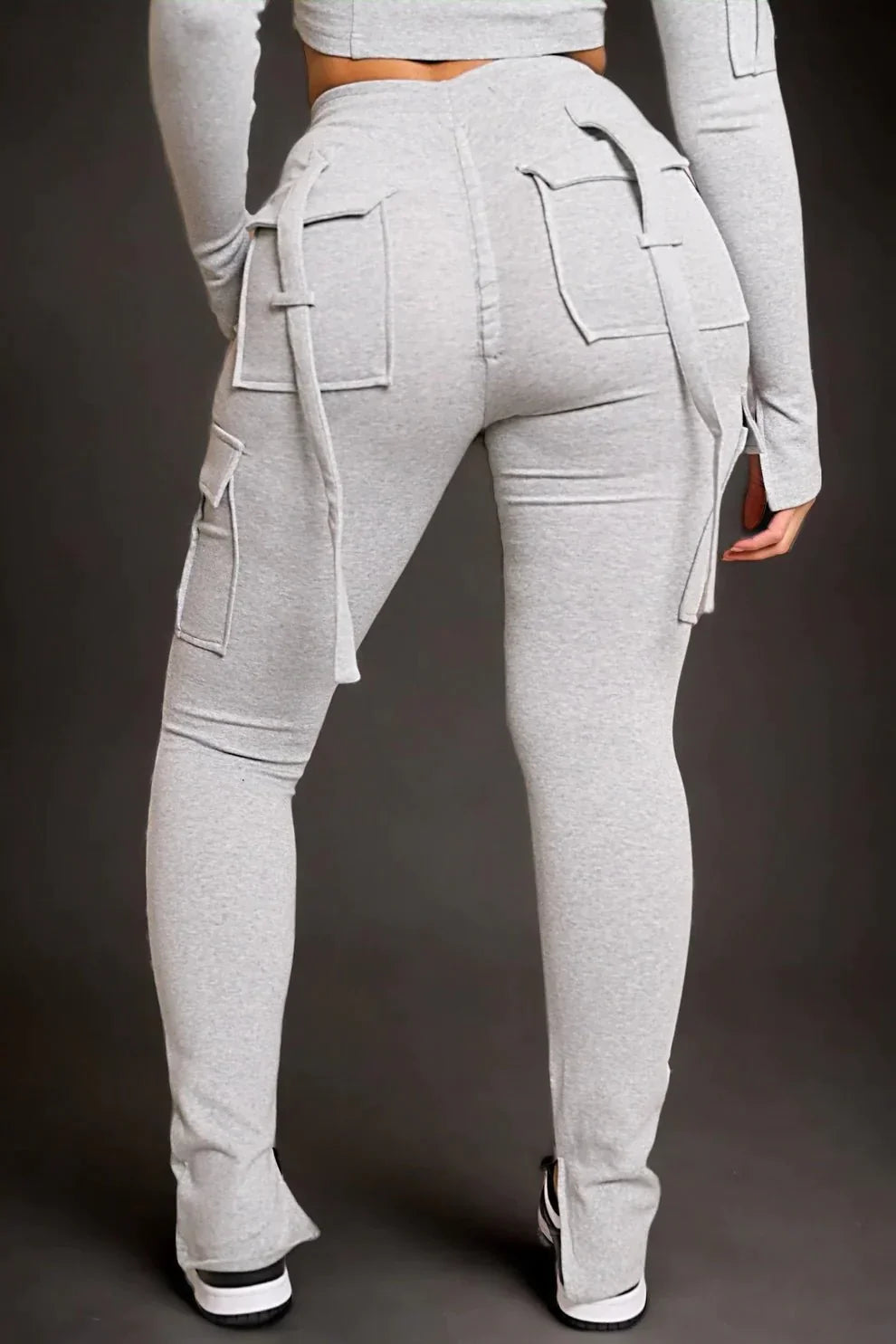 Kyara CargoSuit | Trendy und bequem in einem