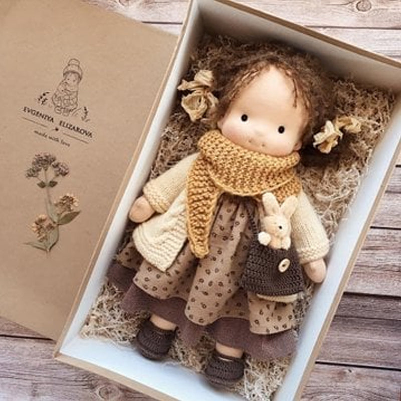 Handgemachte Waldorf-Puppe - Bio-Baumwolle | Polka Dots Design