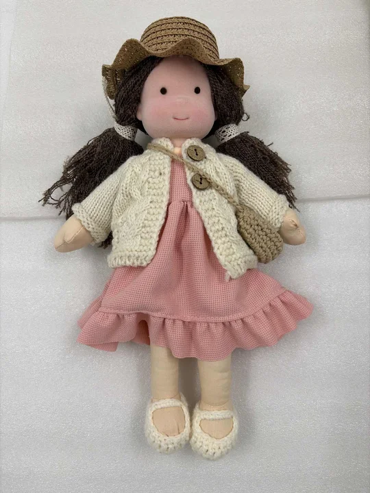 Lana Waldorf Puppe – Weich, Nachhaltig und Handgemacht