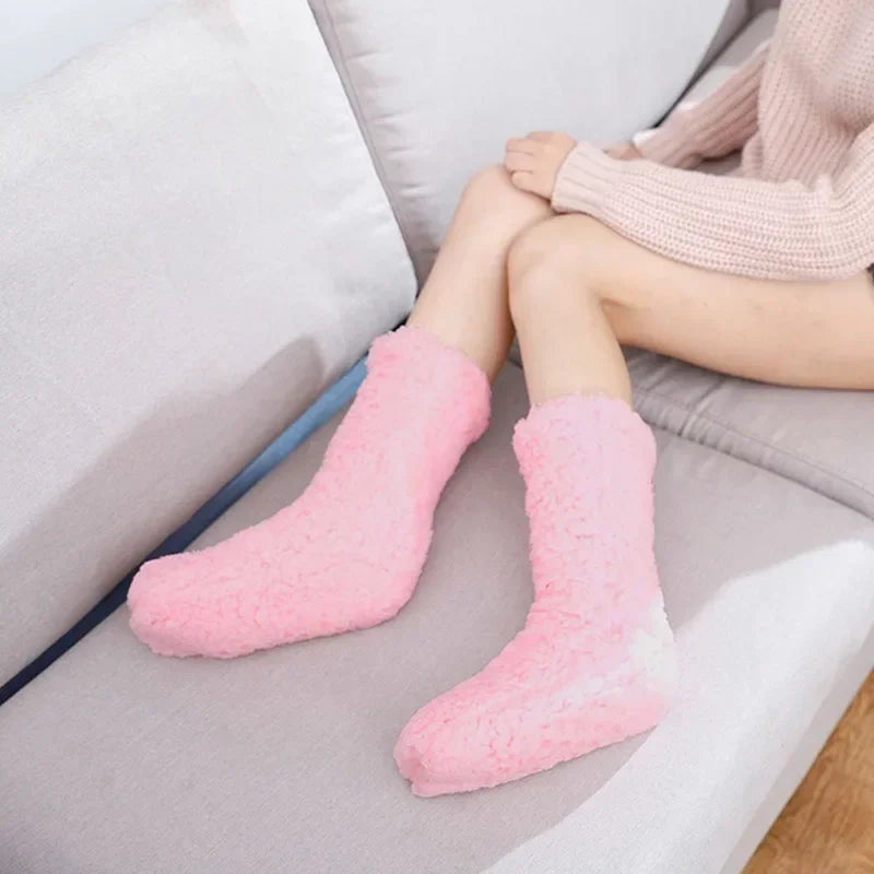 Fluffy Thermo Lounge Socken – Weiche Warme Plüsch Haussocken für Winterkomfort