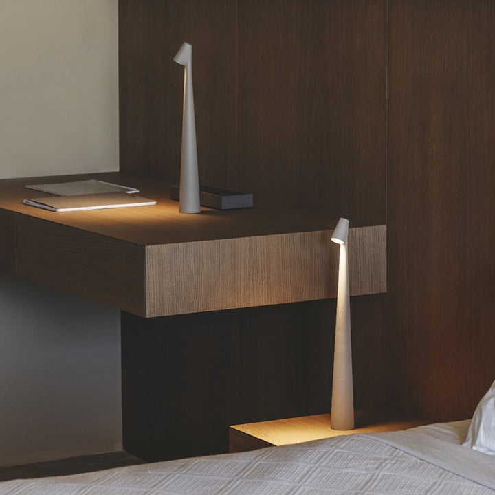 Skulptur Tischlampe Drahtlose LED Lampe Massives Aluminium 10000mAh Akku 3-Stufen Dimmung CRI 90 USB-C Ladeanschluss Warmweiß 2700K