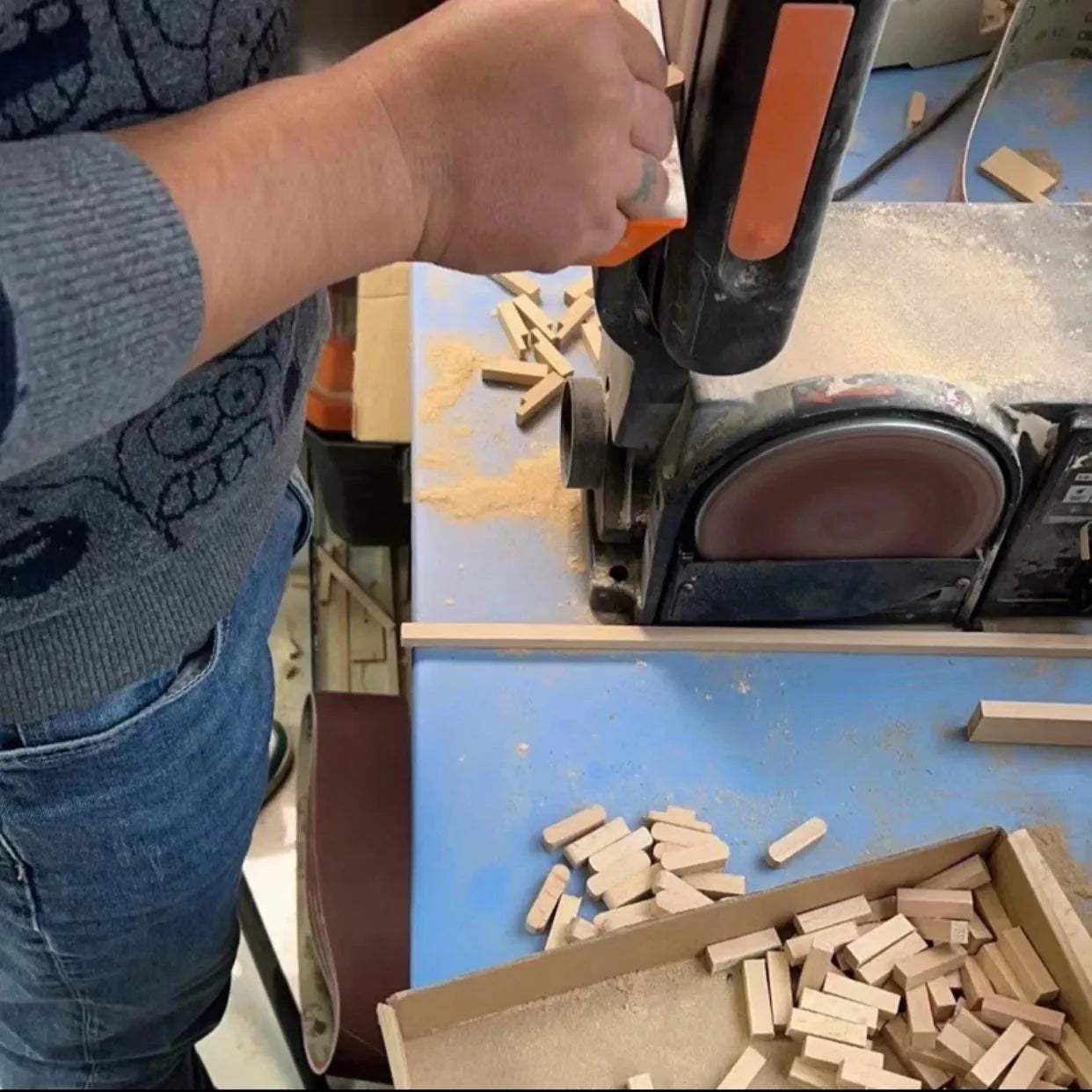 Handgemachte Ballonköpfe Holz Kämpfer Puppen