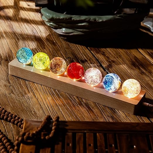 Kristalllampe mit kosmischen Lichteffekten