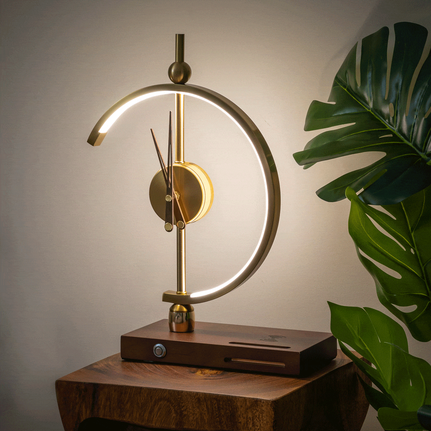 AuraTijd™ | Luxuriöse Lampenuhr und Ladegerät