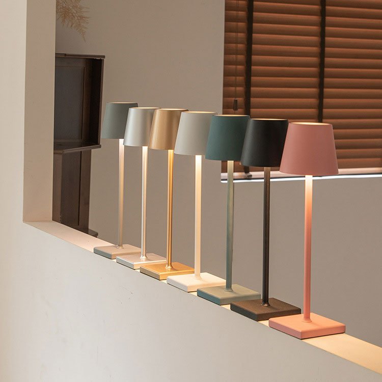 NORDIA | Drahtlose Aufladbare Tischlampe