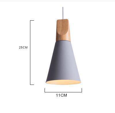 Hängelampe aus Holz und Aluminium in Kegelform
