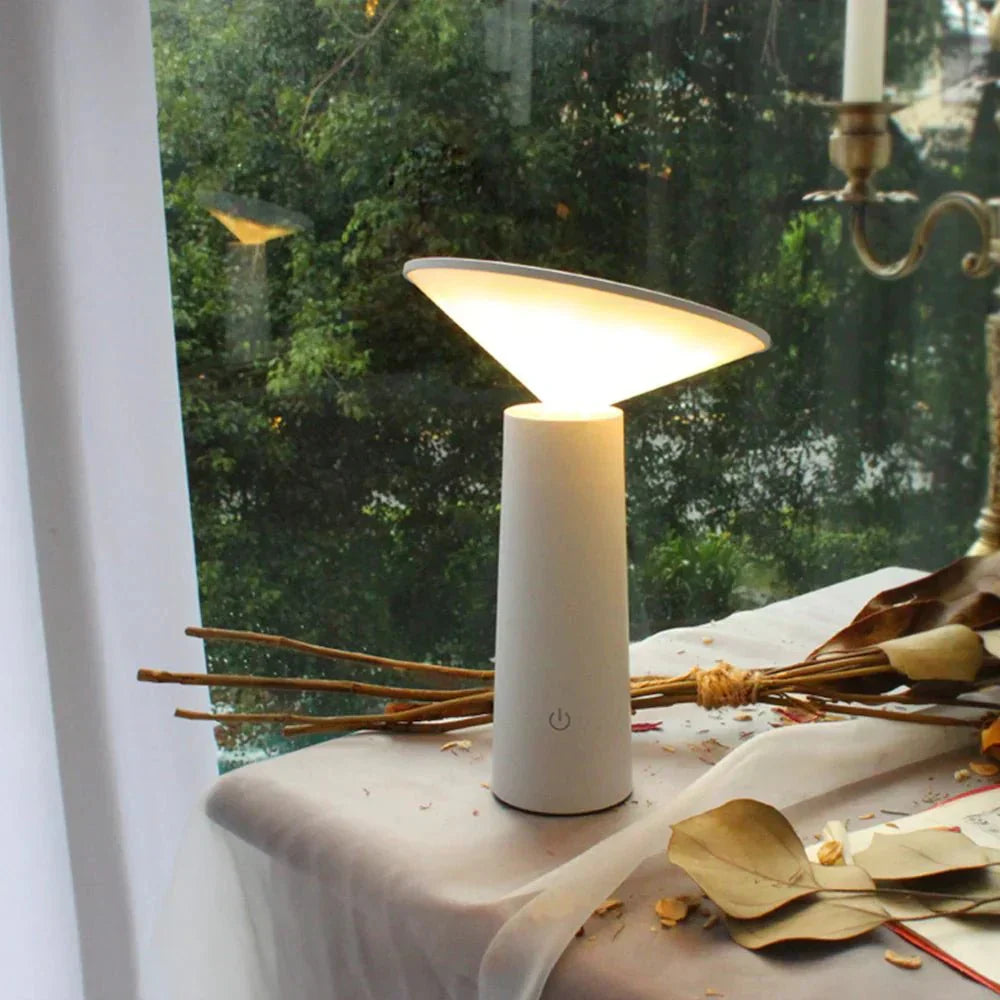 Aurora Tischlampe Modern Dimmbar Elegantes Design