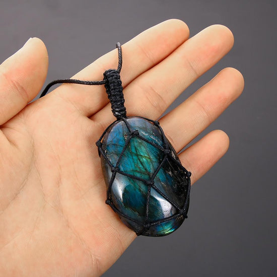 Drakenhart Labradorit Kette – Mystischer und Energiegeladener Schmuck für Persönliche Kraft