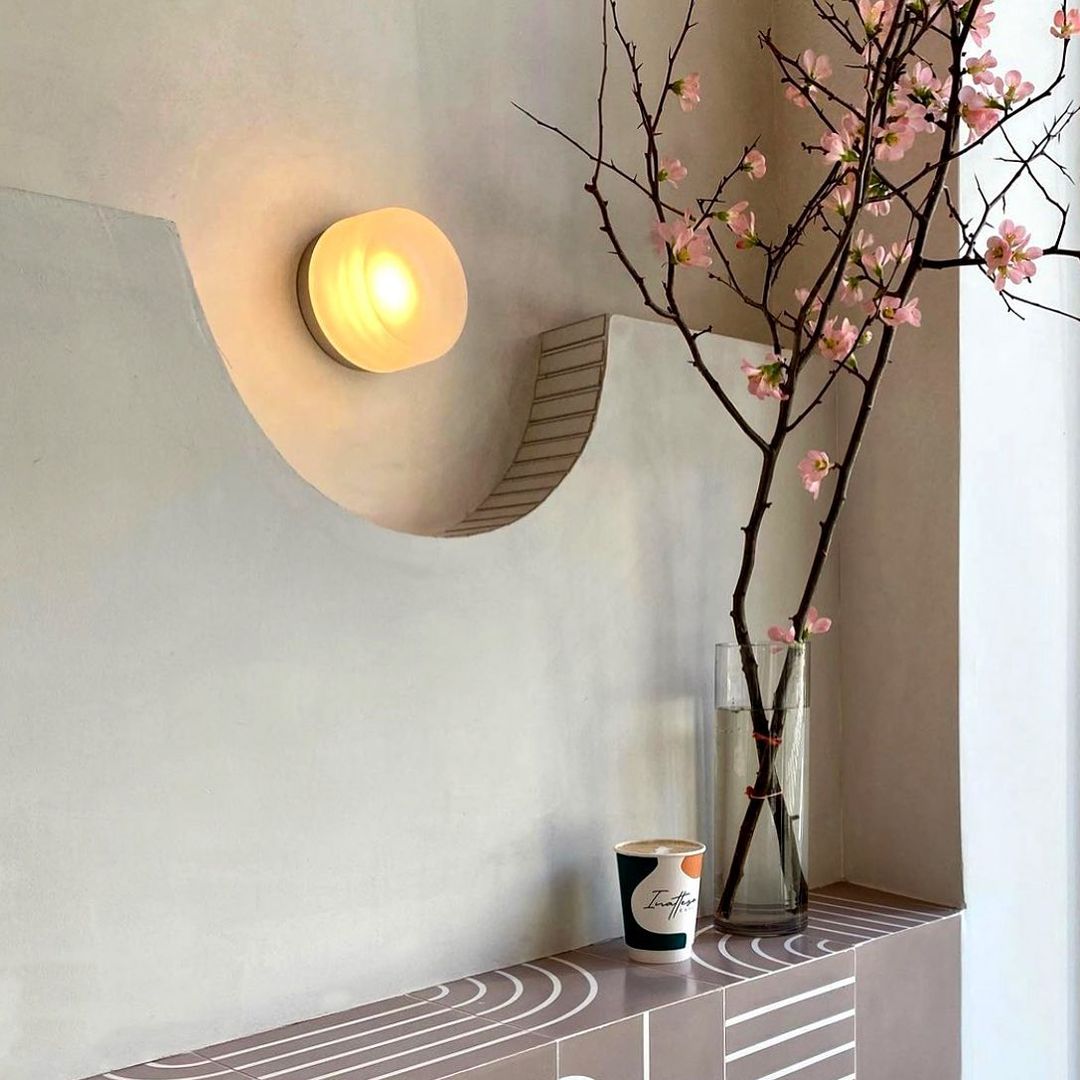 Mystic - Dimple Flush Mount Wandleuchte