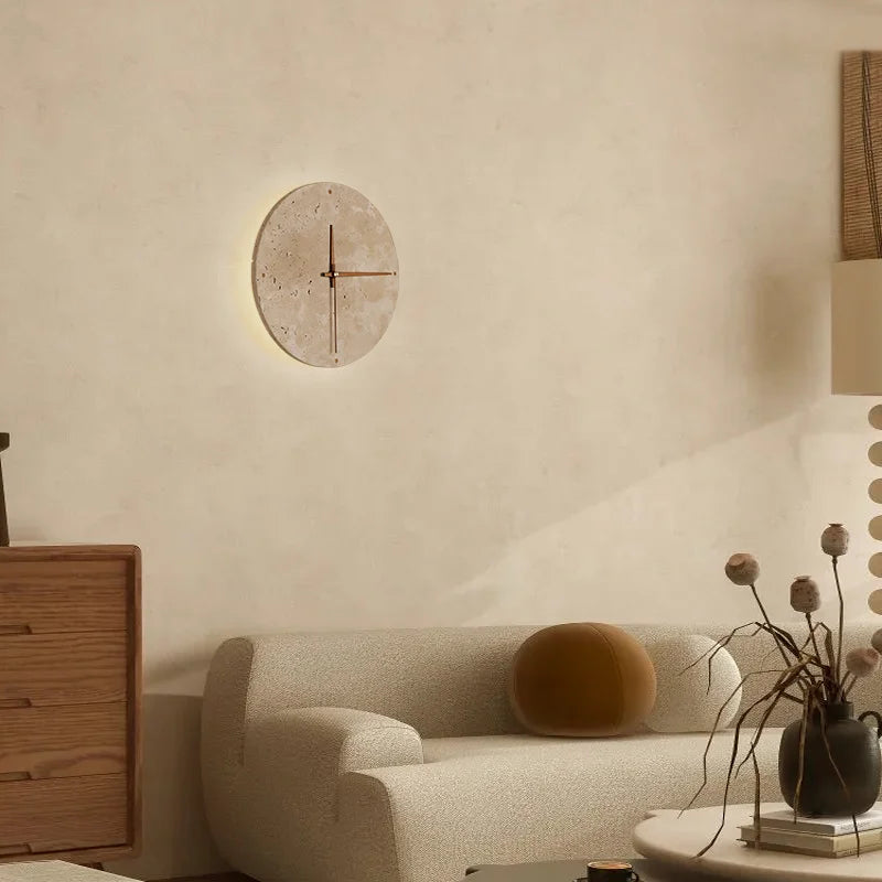 Möni Wandlampe und Uhr für stilvolle Beleuchtung