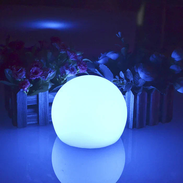 Moderne PE Globe Außen Gartenlampe LED Aufladbar