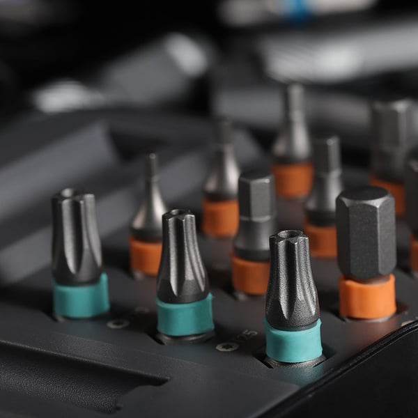 WireMaster | Vielseitige Abisolierzangen mit Strommessung