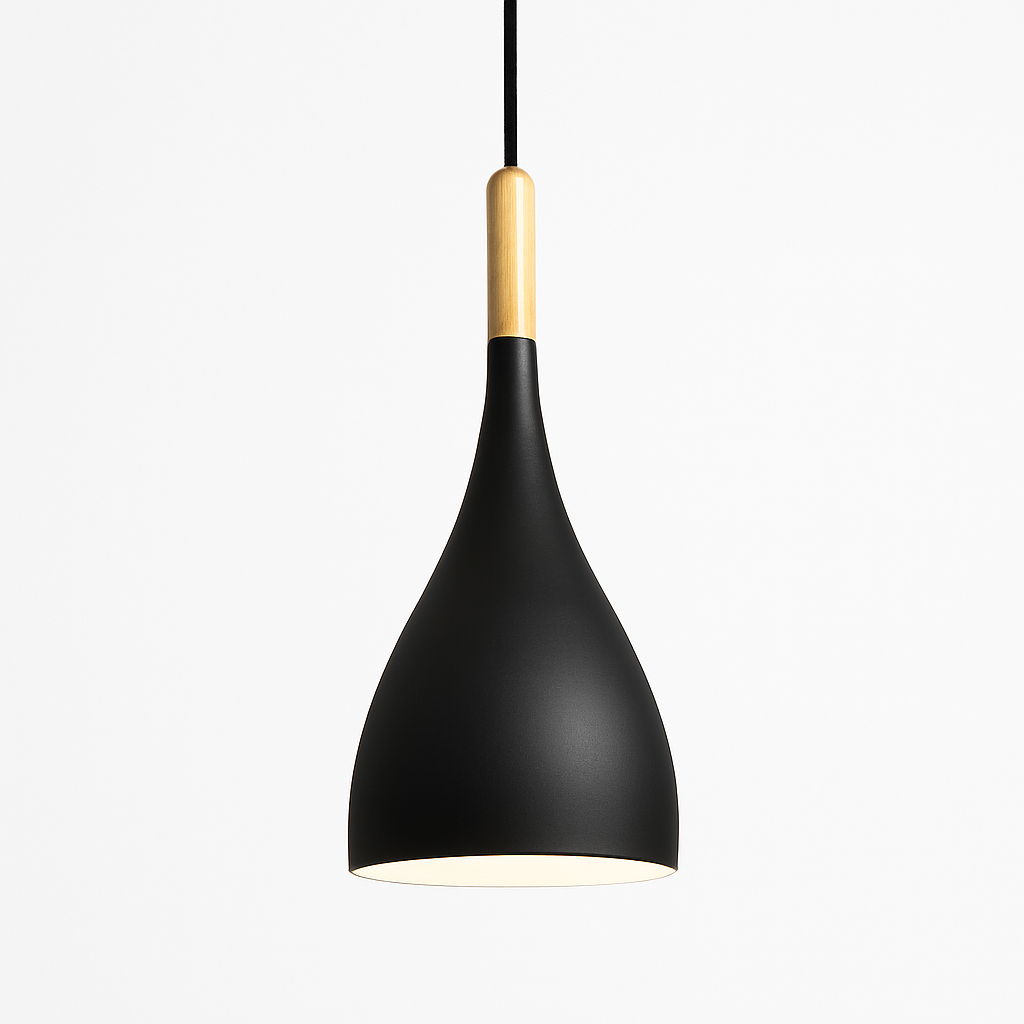 Farbige Metall-LED-Hängelampe und Holzstab im Nordic-Stil