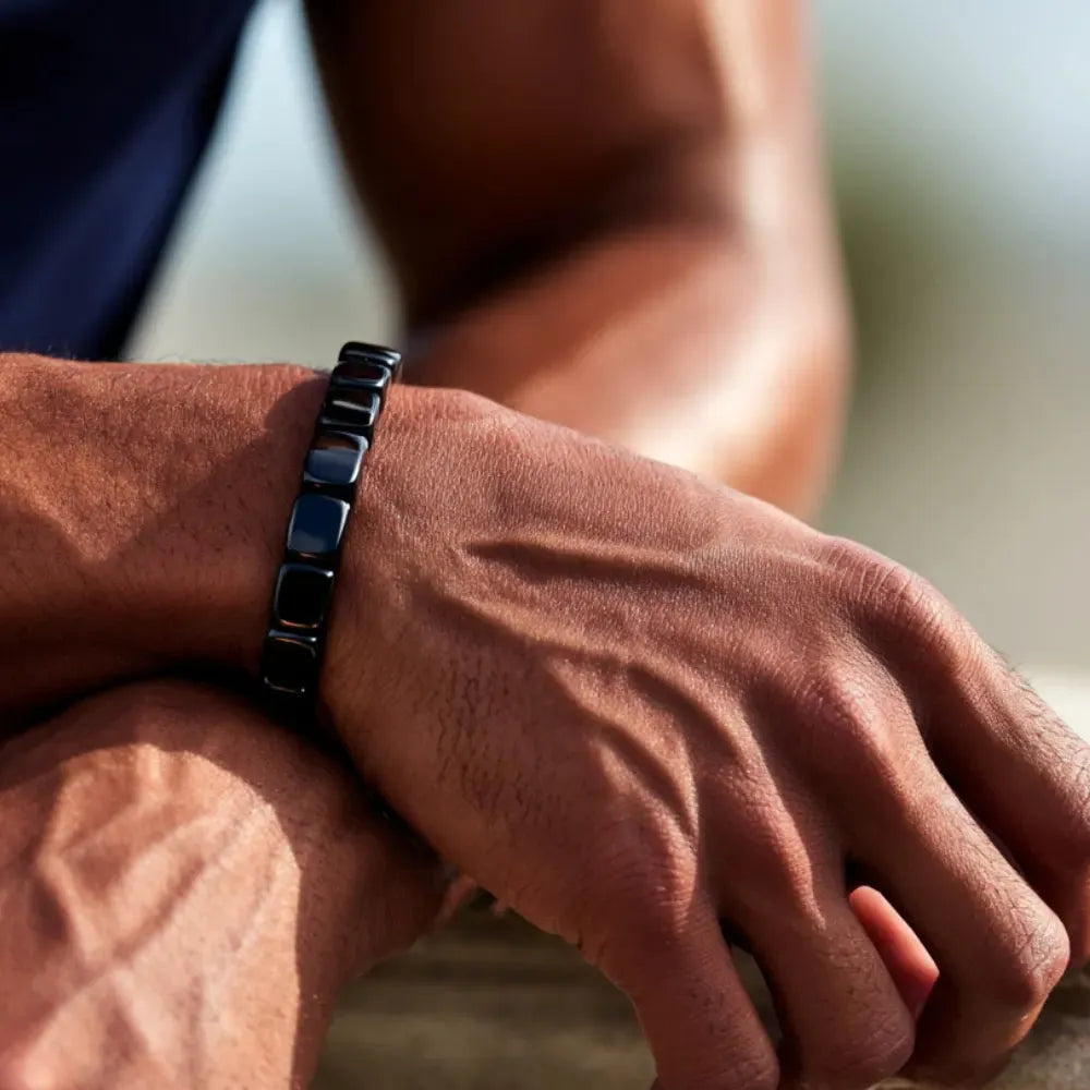 Hämatit-Armband für Herren – Eleganz, Kraft & stilvolle Energie