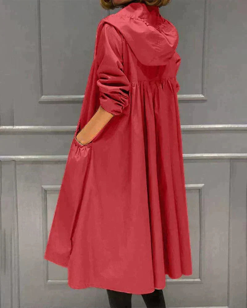 Lange Damen Regenjacke mit Kapuze – Leichte Jacke mit Reißverschluss und Geräumigen Taschen